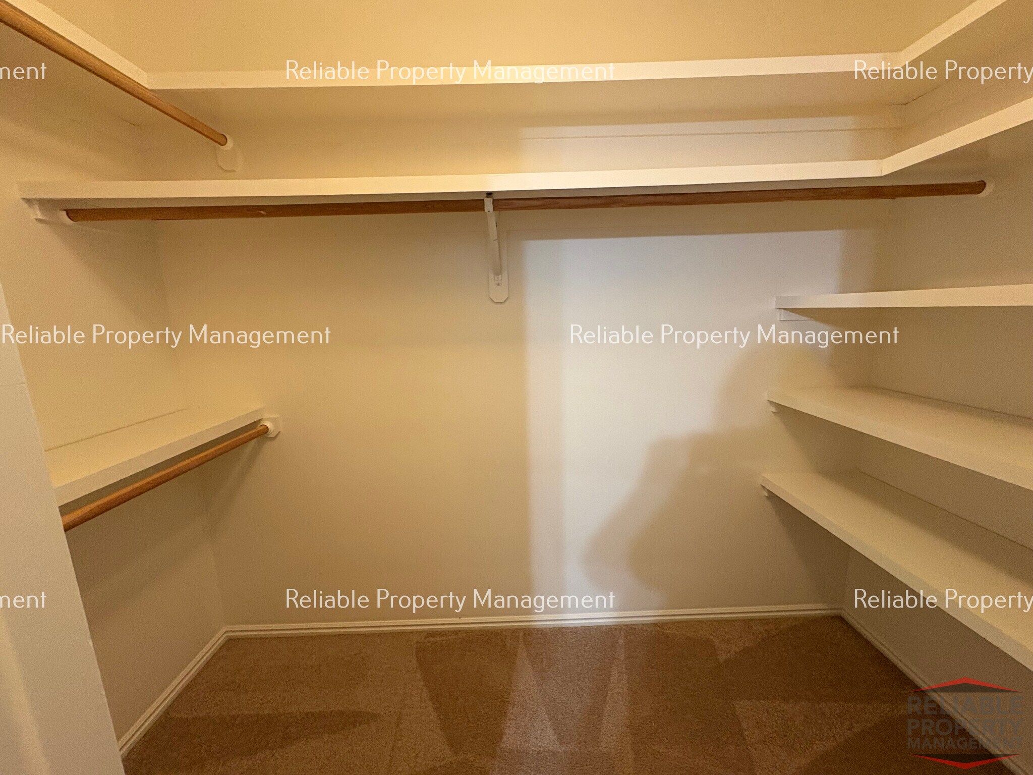 Building Photo - 1322 Walstrom Ln