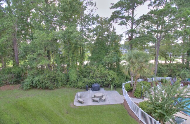 Building Photo - 682 Riverwalk Dr