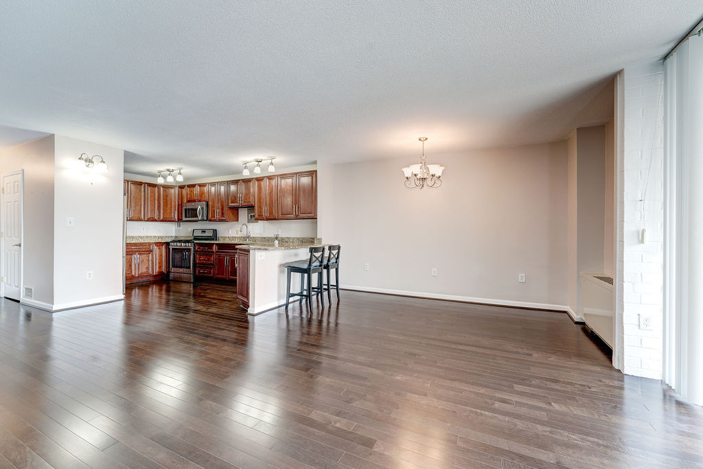 Large furniture can easily fit in Dining Room Area! - 4242 East West Hwy