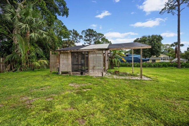 Building Photo - 3306 Fargo Ave