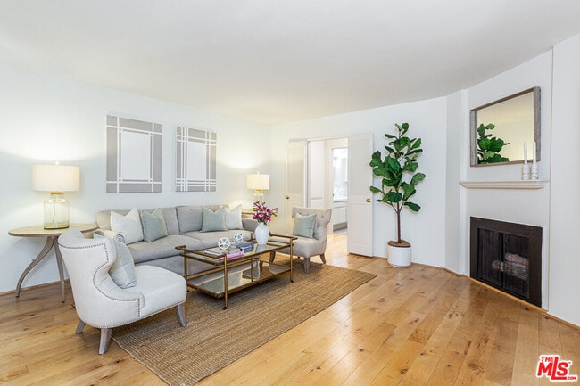 Building Photo - 914 Lincoln Blvd