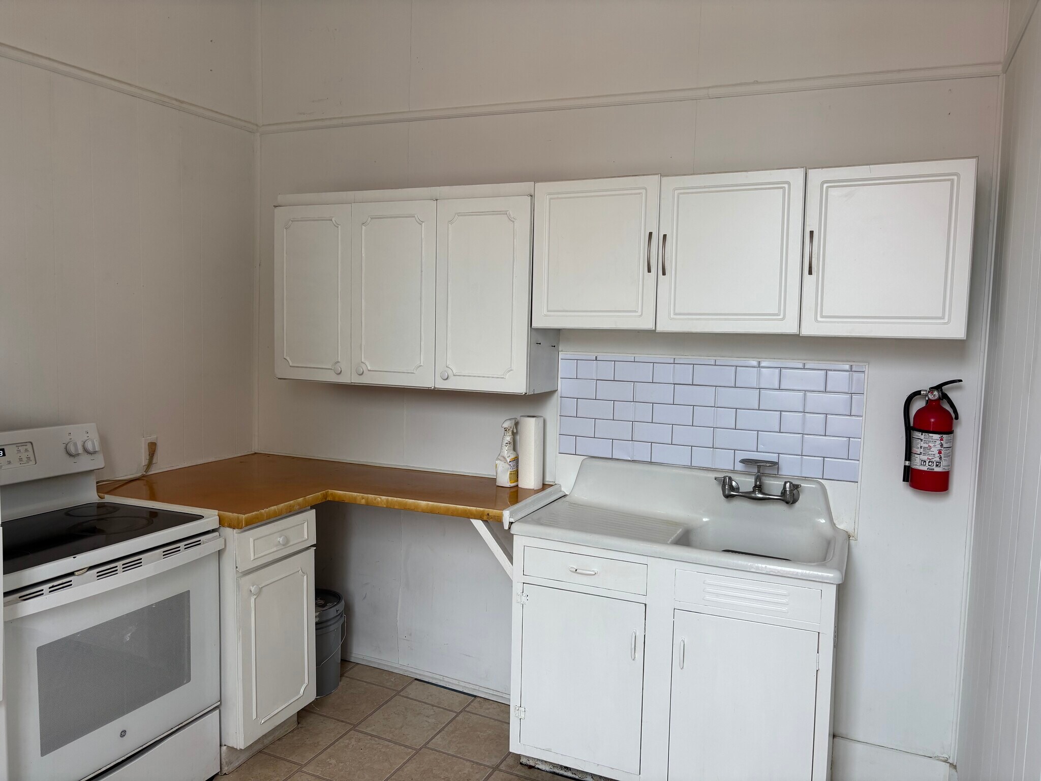 Building Photo - 7 S Greenwich St