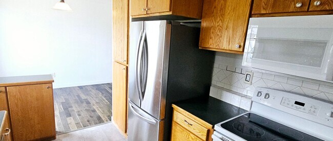 Building Photo - Mullen St. 3 bed/1bath North End with loft