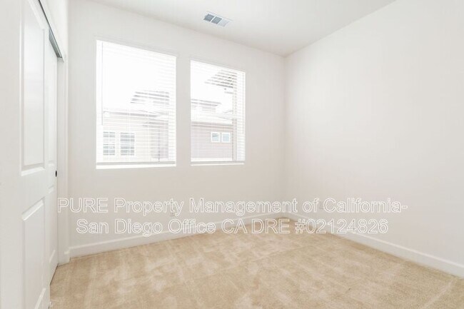 Building Photo - 316 Beaker Rd