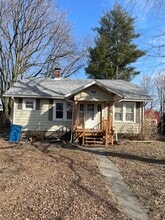 Building Photo - 228 Whitelaw Ave