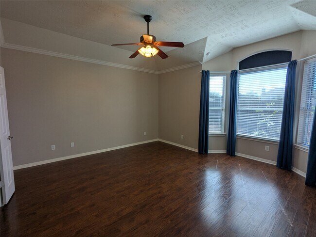 Building Photo - 24807 Blane Dr