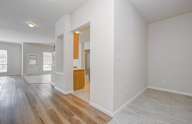 Building Photo - 17611 Emerald Garden Ln