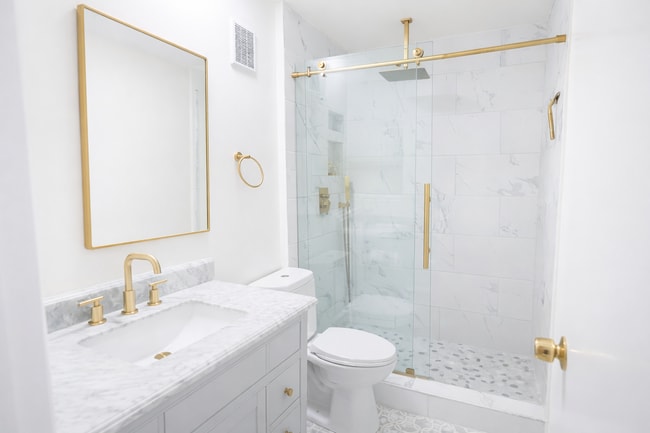 Building Photo - 421 La Fayette Park Pl