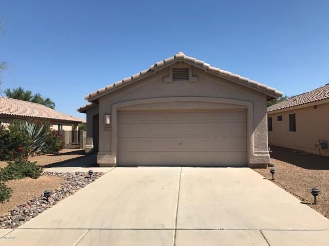 Primary Photo - 2628 W Desert Brook Ct