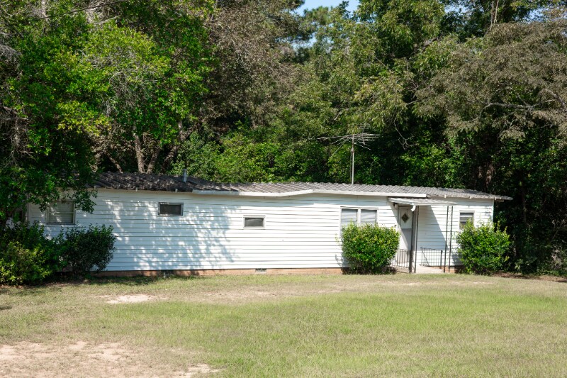 Building Photo - 276 S Dugger Ave