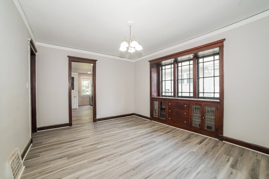 Building Photo - 2103 North North Street