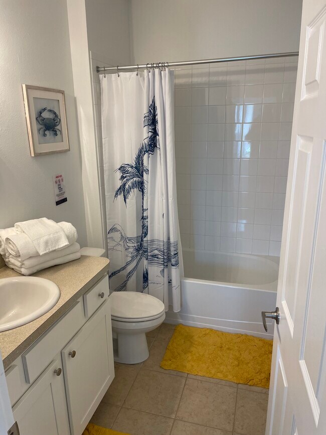 Building Photo - 118 N Fredrica Ave