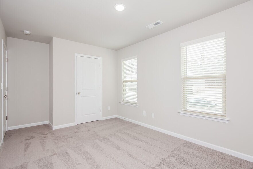 Building Photo - 6506 Karenstone Dr