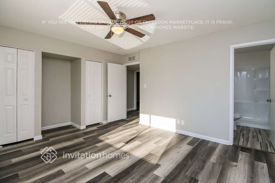 Building Photo - 1123 W Los Lagos Vista Cir