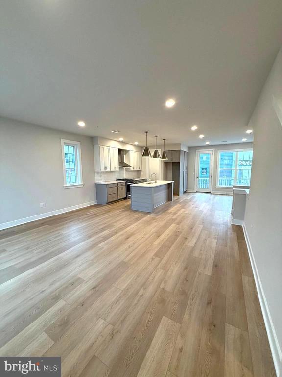 Building Photo - 4133 Ridgeview Ave