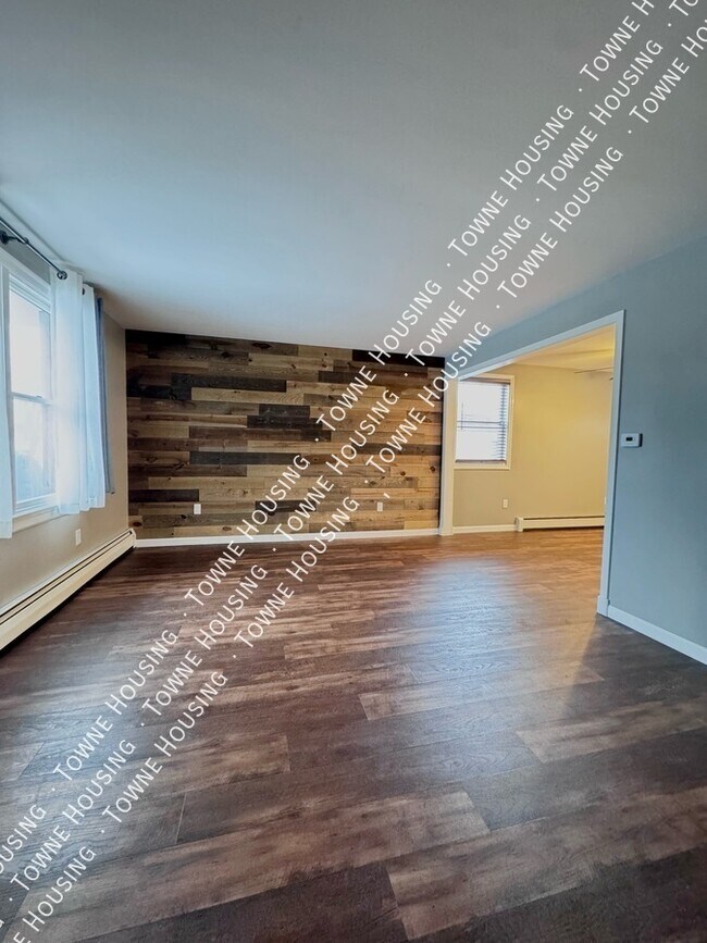 Building Photo - 757 Remington Dr