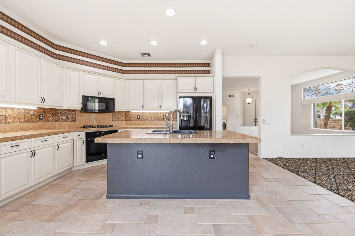 Building Photo - 5643 Willowmere Ln