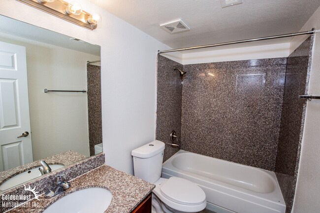 Building Photo - Charming 2Bdm 1Ba Condo in a Desirable Gua...