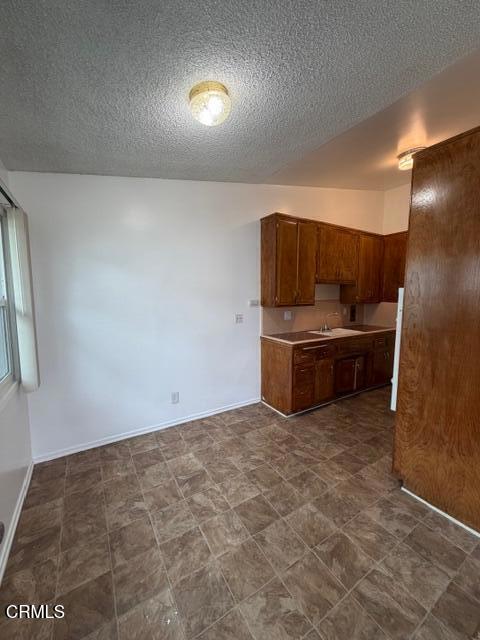 Building Photo - 724 Sidonia Ave