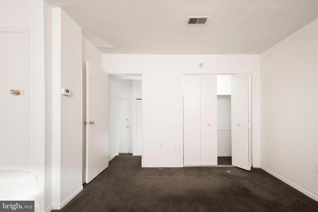 Building Photo - 2031 South St