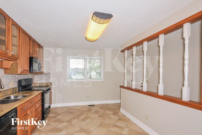 Building Photo - 7 Winded Way Ct