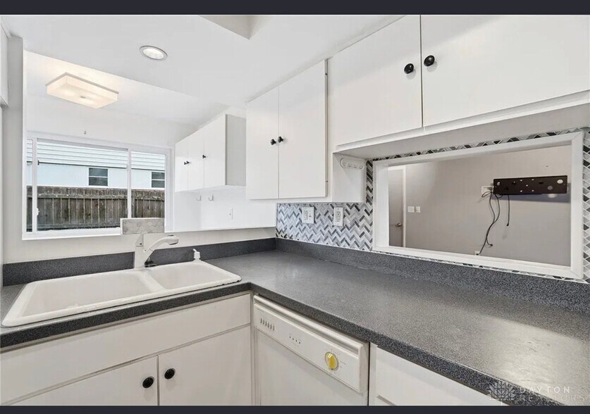Building Photo - 4360 Wallington Dr
