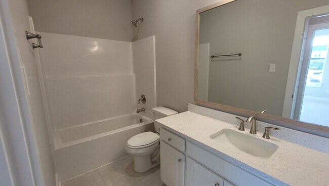 Building Photo - Brand New home in Woodstock Park!