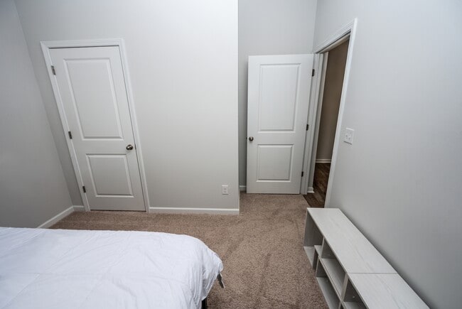 Building Photo - 417 Ginger Dr