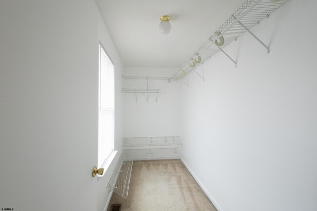 Building Photo - 4 Millard Ave