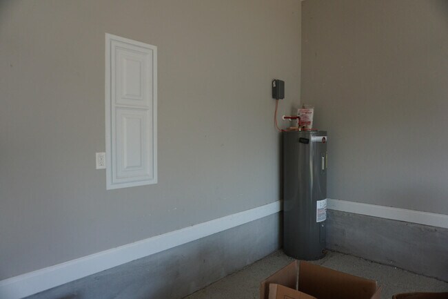 Building Photo - 48 9th Ave