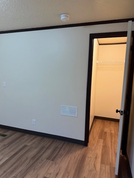 Building Photo - 4370 N Montana Ave