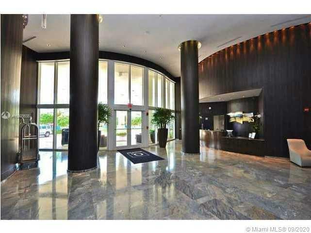 Building Photo - 17201 Collins Ave