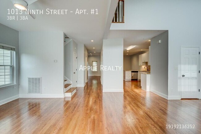 Building Photo - 1013 Ninth Street-Apt. #1