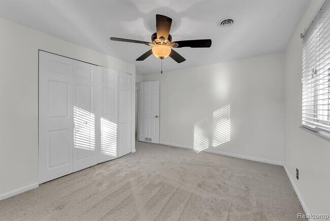 Building Photo - 32725 Barkley St