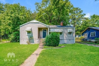 Building Photo - 924 Parkway Dr