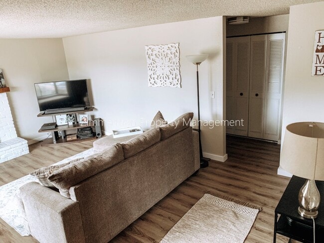 Building Photo - 524-526 67th St