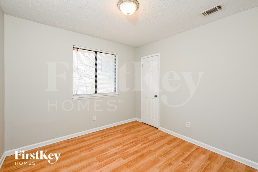 Building Photo - 1506 Spender Dr