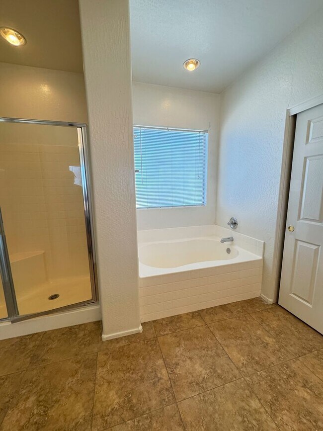 Building Photo - Queen Creek 4 bed 2.5 bath For rent