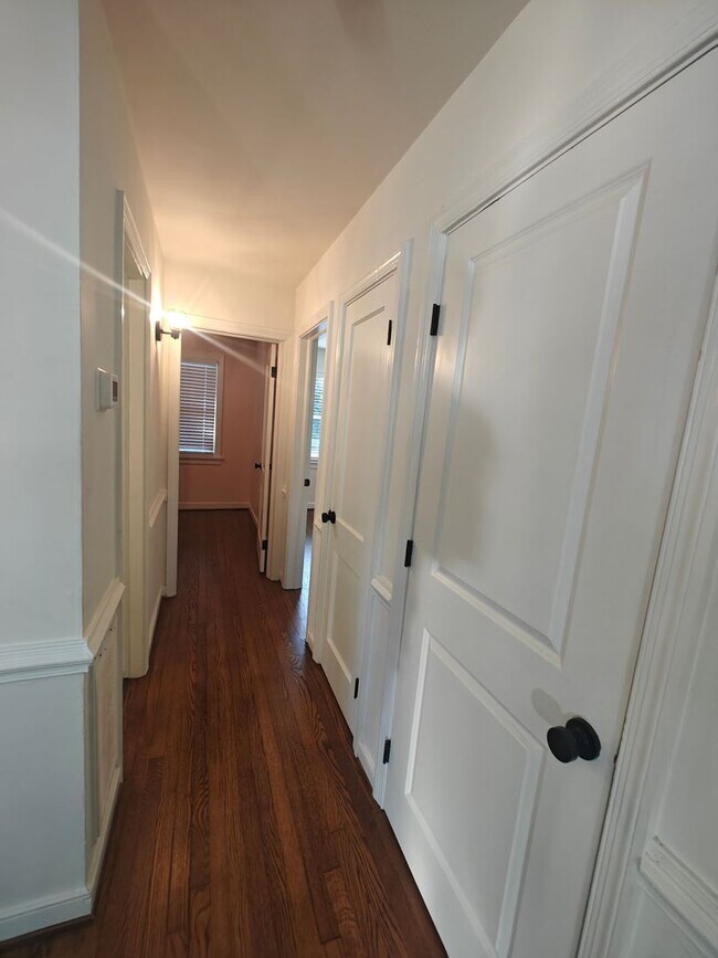 Building Photo - 3 bedroom home off of Parham Rd