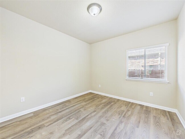 Building Photo - 16424 Pienza Dr