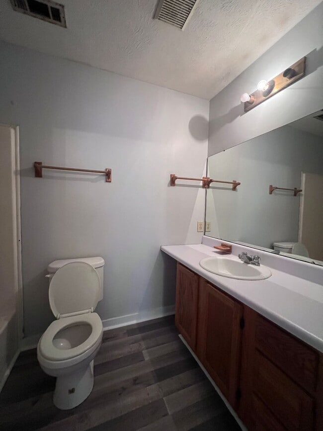 Building Photo - Brown Investments Duplex