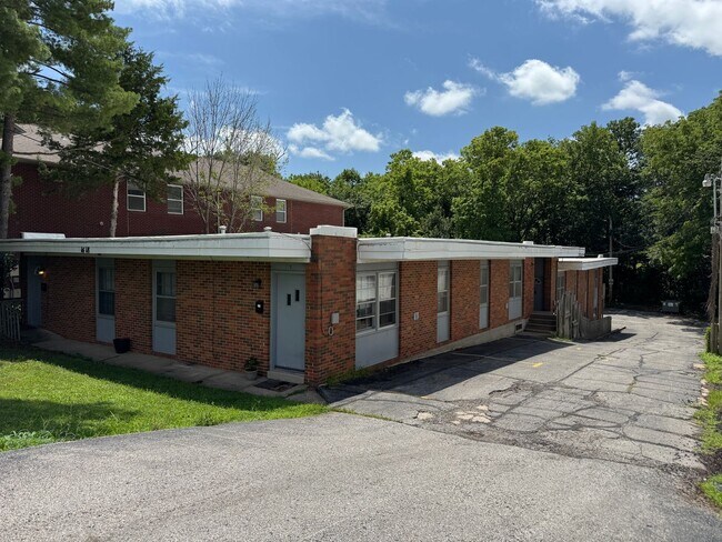 Building Photo - 1BR/1BA East Campus - Short Distance to Ca...