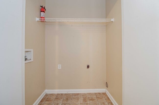 Building Photo - 363 Peabody Dr