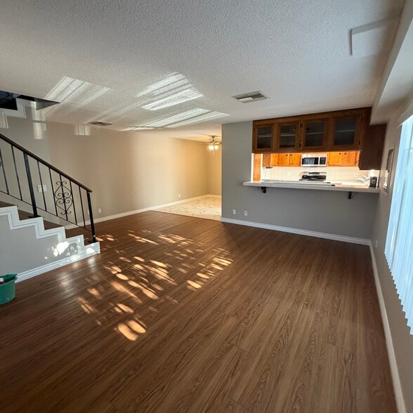 Building Photo - 17632 Los Alimos St