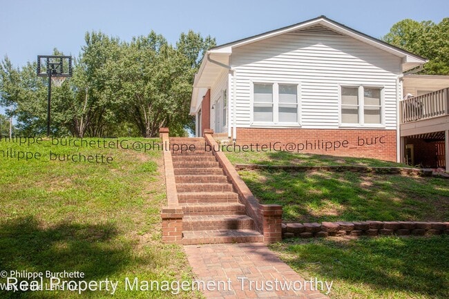 Building Photo - 2 br, 1.5 bath House - 4714 Allensville Road,