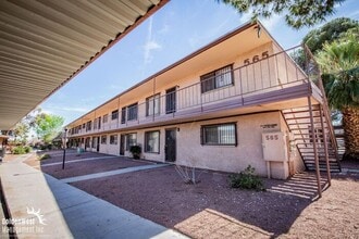 Building Photo - Cozy 1Bdm 1Ba Apartment with Pool Access in Central Las Vegas - MI Special