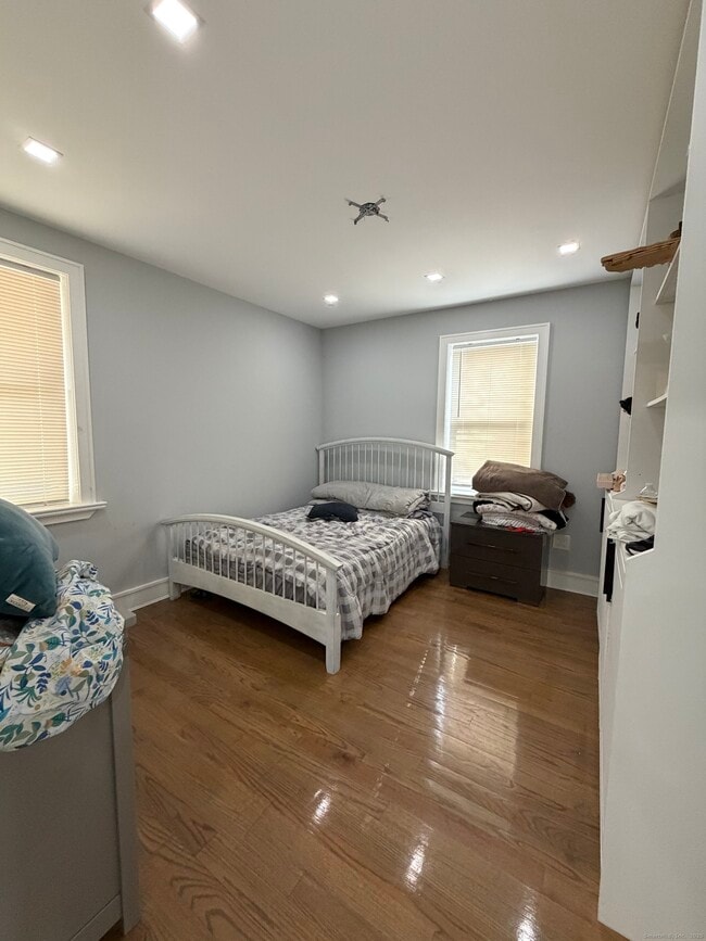 Building Photo - 2964 State St