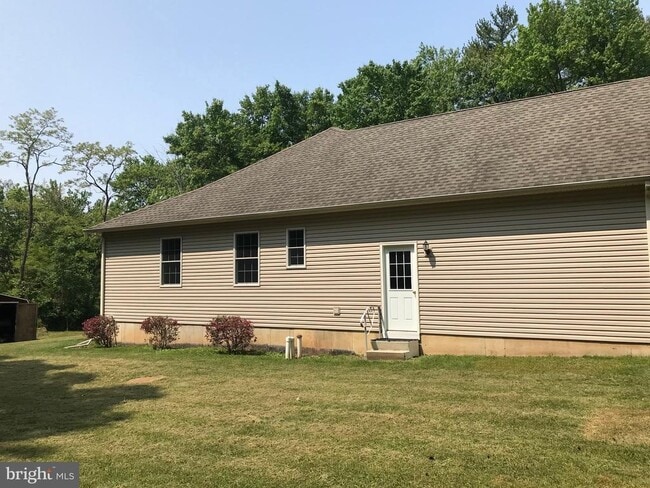 Building Photo - 1130 Passer Rd