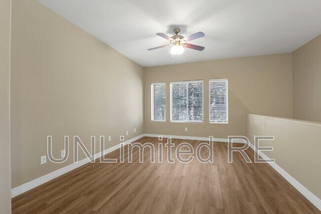 Building Photo - 1201 N Warm Springs Trail