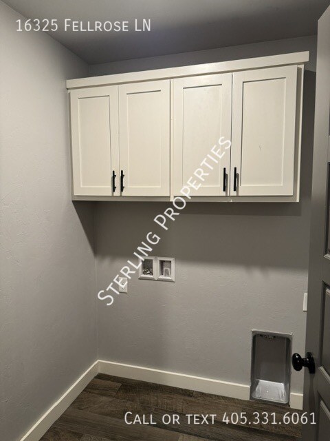 Building Photo - 16325 Fellrose Ln